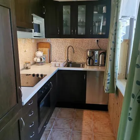 Holiday home Gyoengyviraghaz